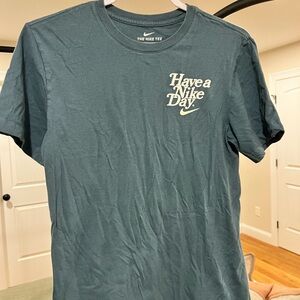 Men’s Nike Tee “Have a Nike Day”